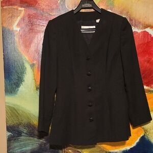 Dana Buchman Elegant Black Blazer